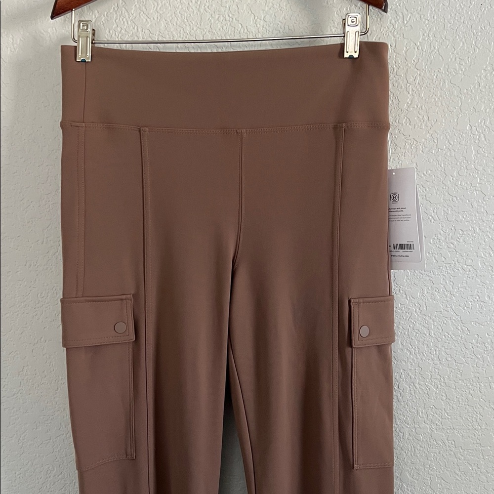 NWT Athleta Delancey Straight Cargo Pants . Size M - Picture 5 of 14
